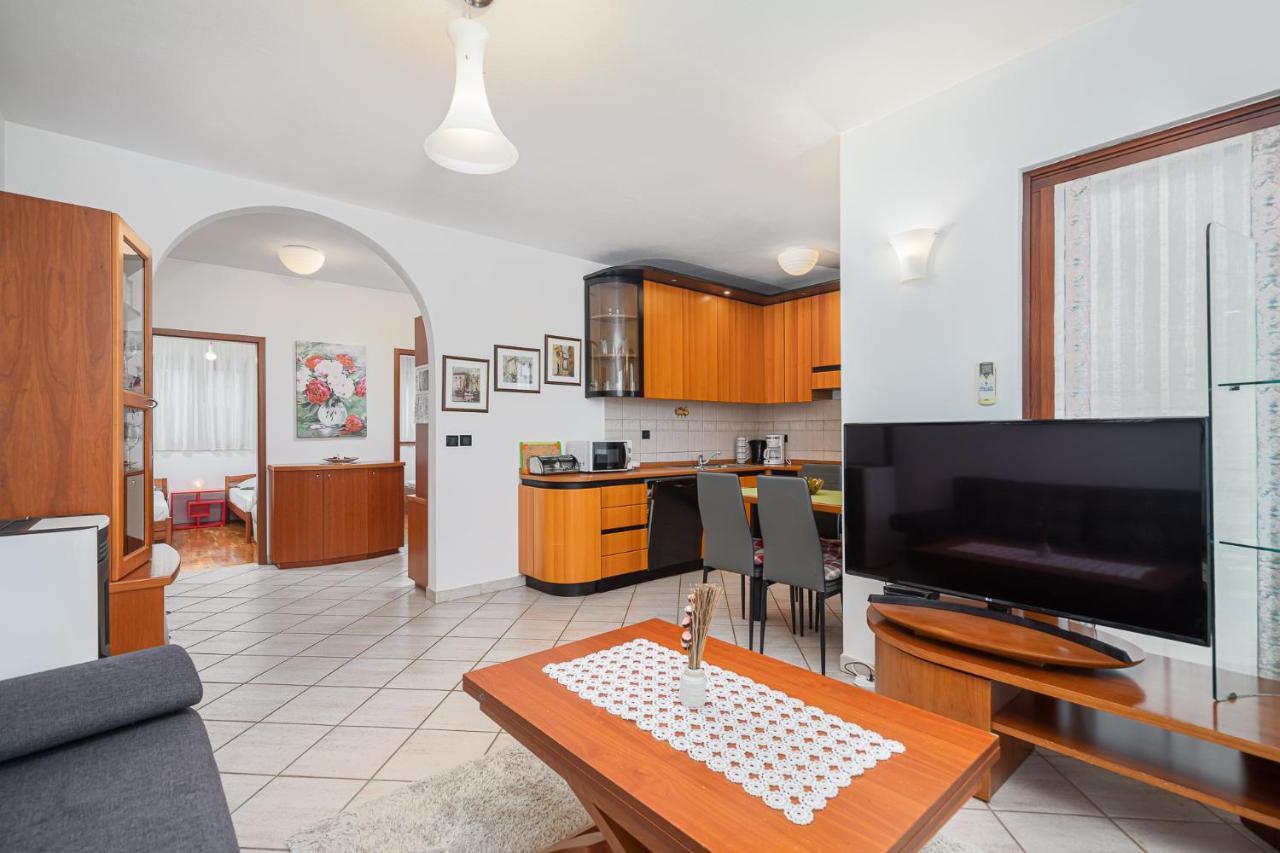 Sea View Apartment - Roberto Porec Luaran gambar